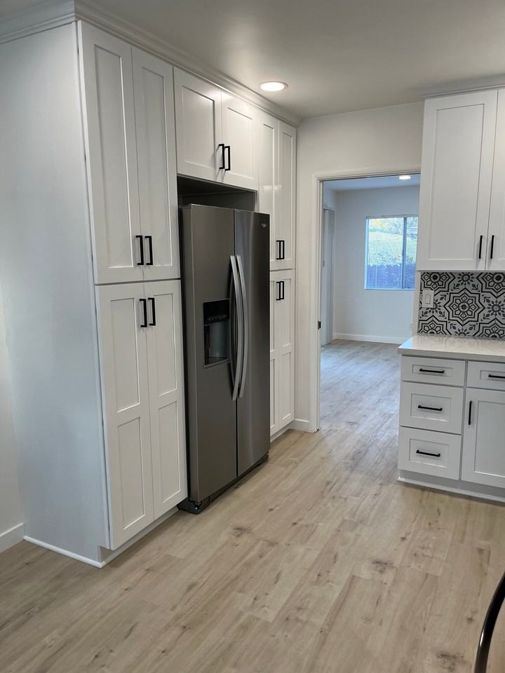 7600 Goddard Avenue - Photo 4 of 16