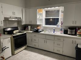 featured image of 123 N Allen St #1