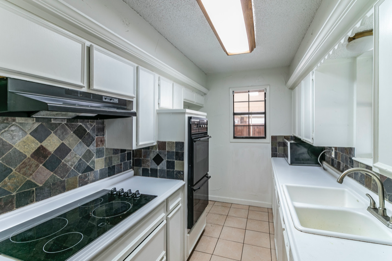 104 Scenic Dr - Photo 3 of 19