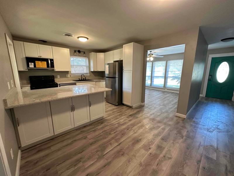 1509 Camilla Rd - Photo 3 of 23