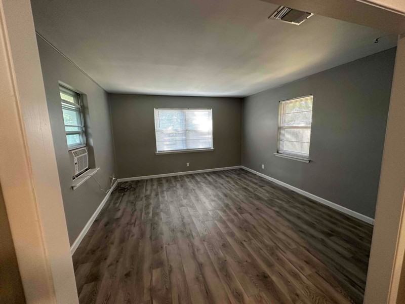 1509 Camilla Rd - Photo 6 of 23