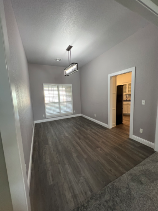 17604 Wain Bridge Ave - Photo 5 of 20