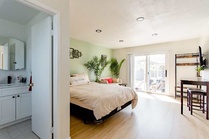 1798 Morrill Ave - Photo 3 of 6