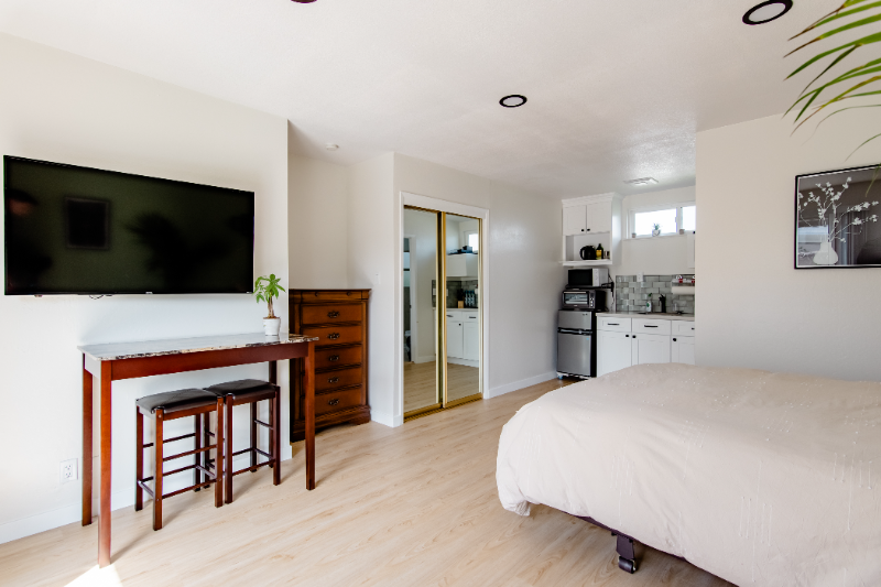 1798 Morrill Ave - Photo 5 of 6