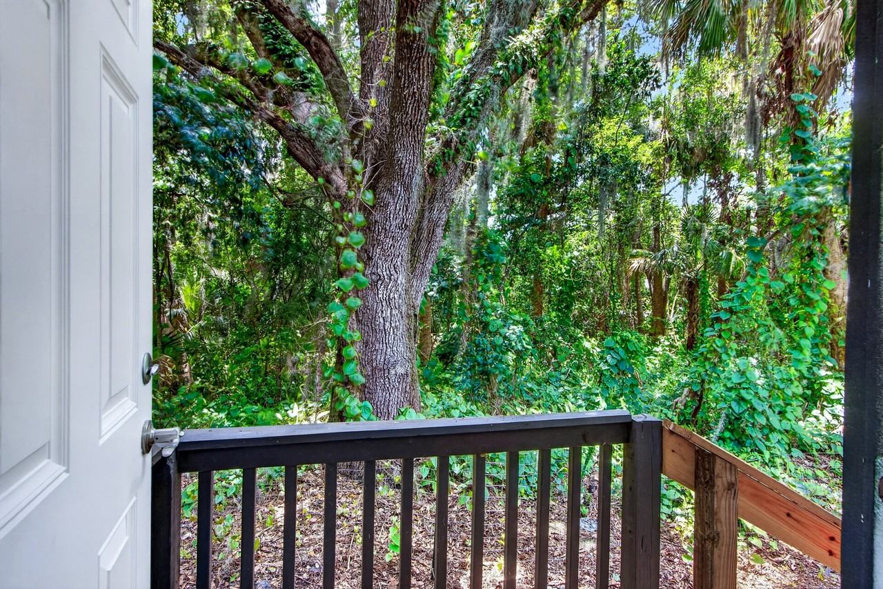 1711 Roseberry Ln - Photo 6 of 25
