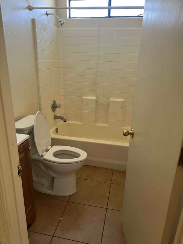 3430 N Fontana Ave #1 - Photo 7 of 13