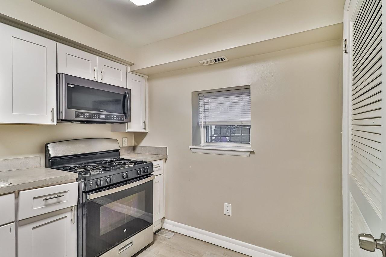 2023 4th St NE Apartments - Photo 7 of 22