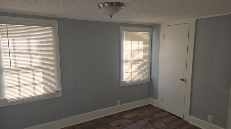 122 Hillside Dr - Photo 5 of 7