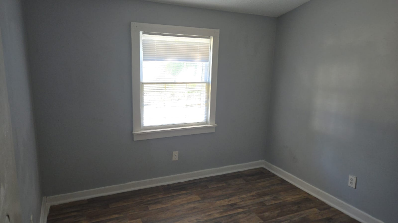 122 Hillside Dr - Photo 6 of 7