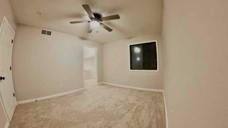 1921 E Bell Ave - Photo 2 of 8