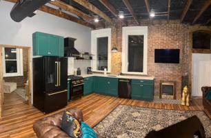featured image of 106 Third Ave W #B