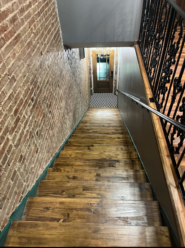 106 Third Ave W #B - Photo 5 of 10