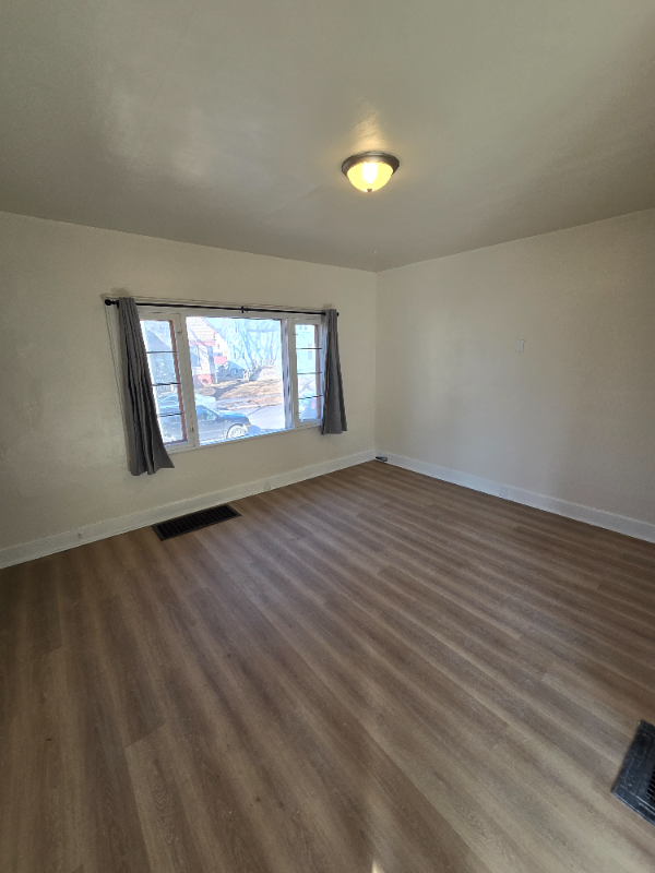 3122 N 42nd St - Photo 2 of 8