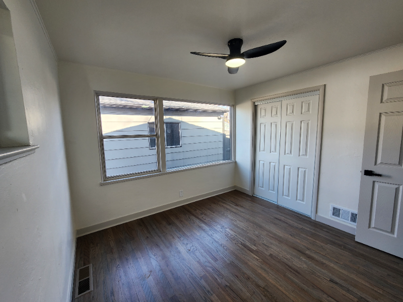860 S Quivas St #B - Photo 6 of 11