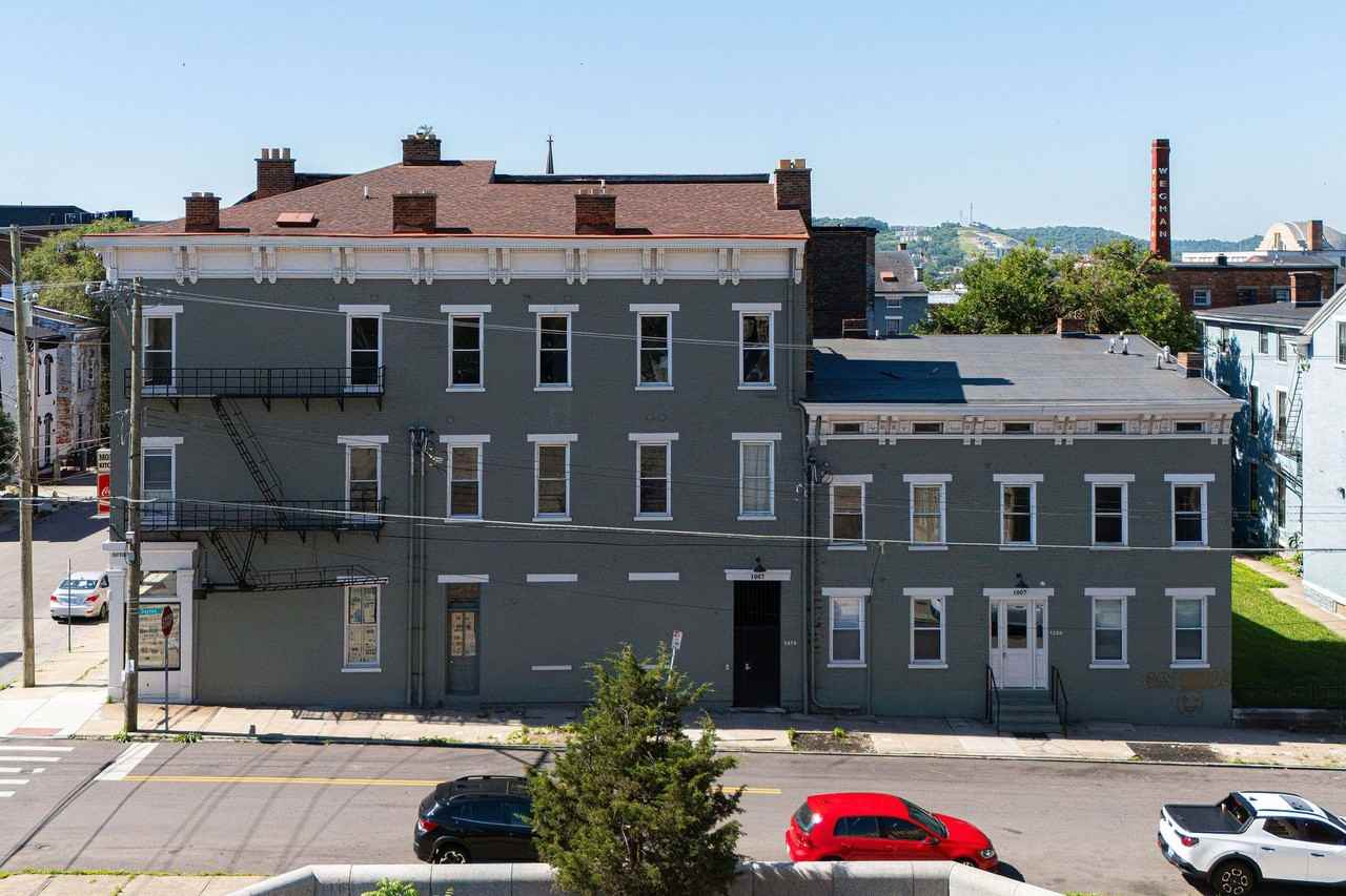 1007 Dayton Street - Photo 2 of 5