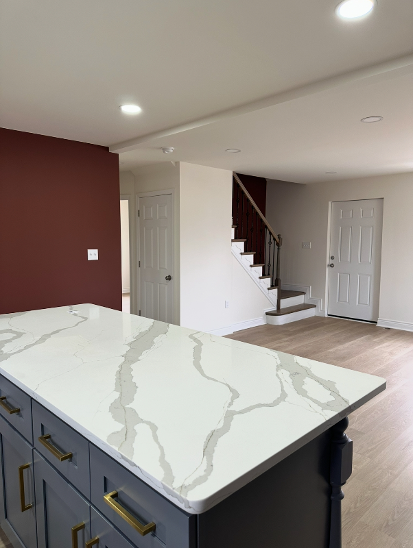 805 Kenyon Ln - Photo 5 of 11