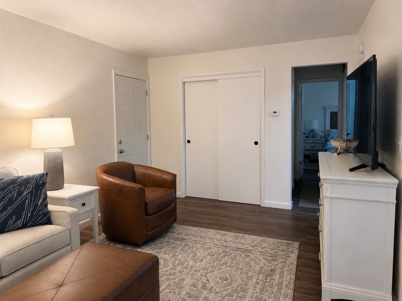 427 W Wright Ave - Photo 3 of 10