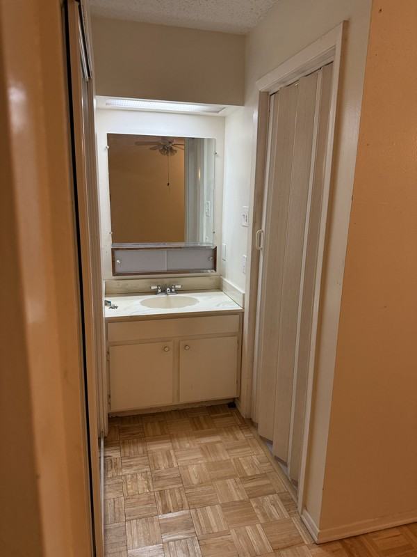 2225 Loreco St - Photo 5 of 11