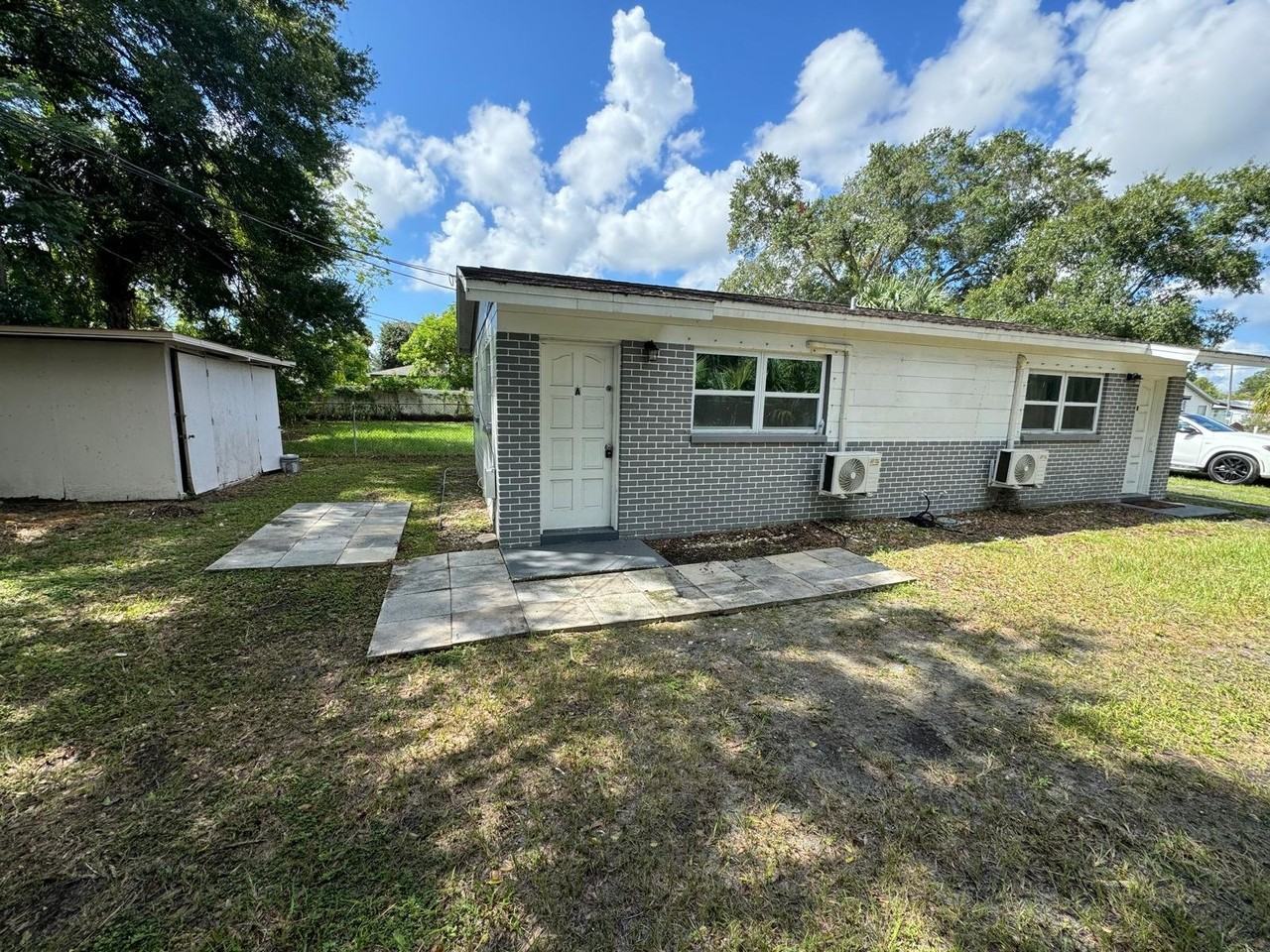 4421 N Clark Ave #A - Photo 6 of 10