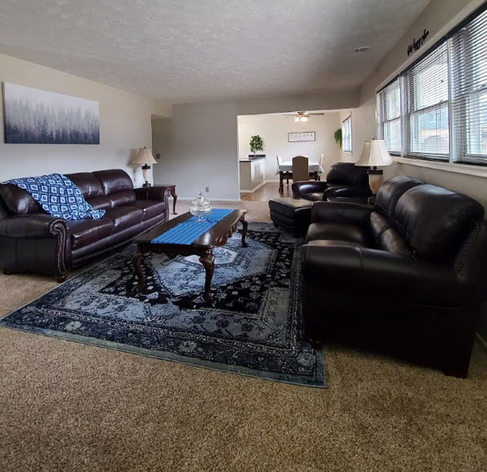 Woodcrest Condos - Photo 2 of 12