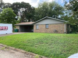 featured image of 43 Holly Ln