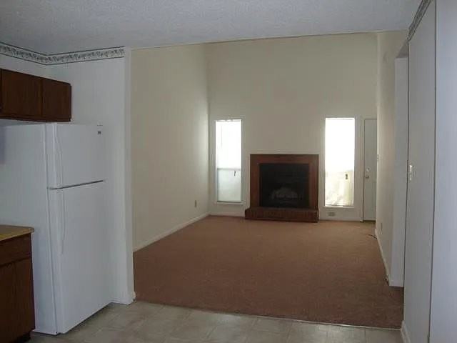 228 Yaupon Dr #230 - Photo 7 of 7