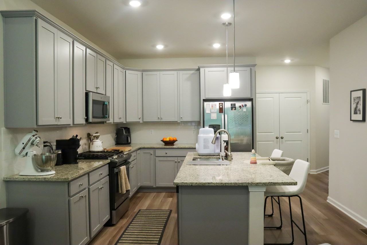 5243 Twilight Ct - Photo 5 of 20