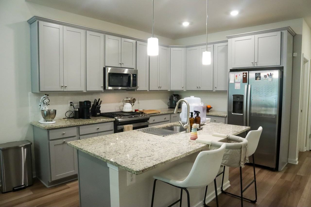 5243 Twilight Ct - Photo 6 of 20