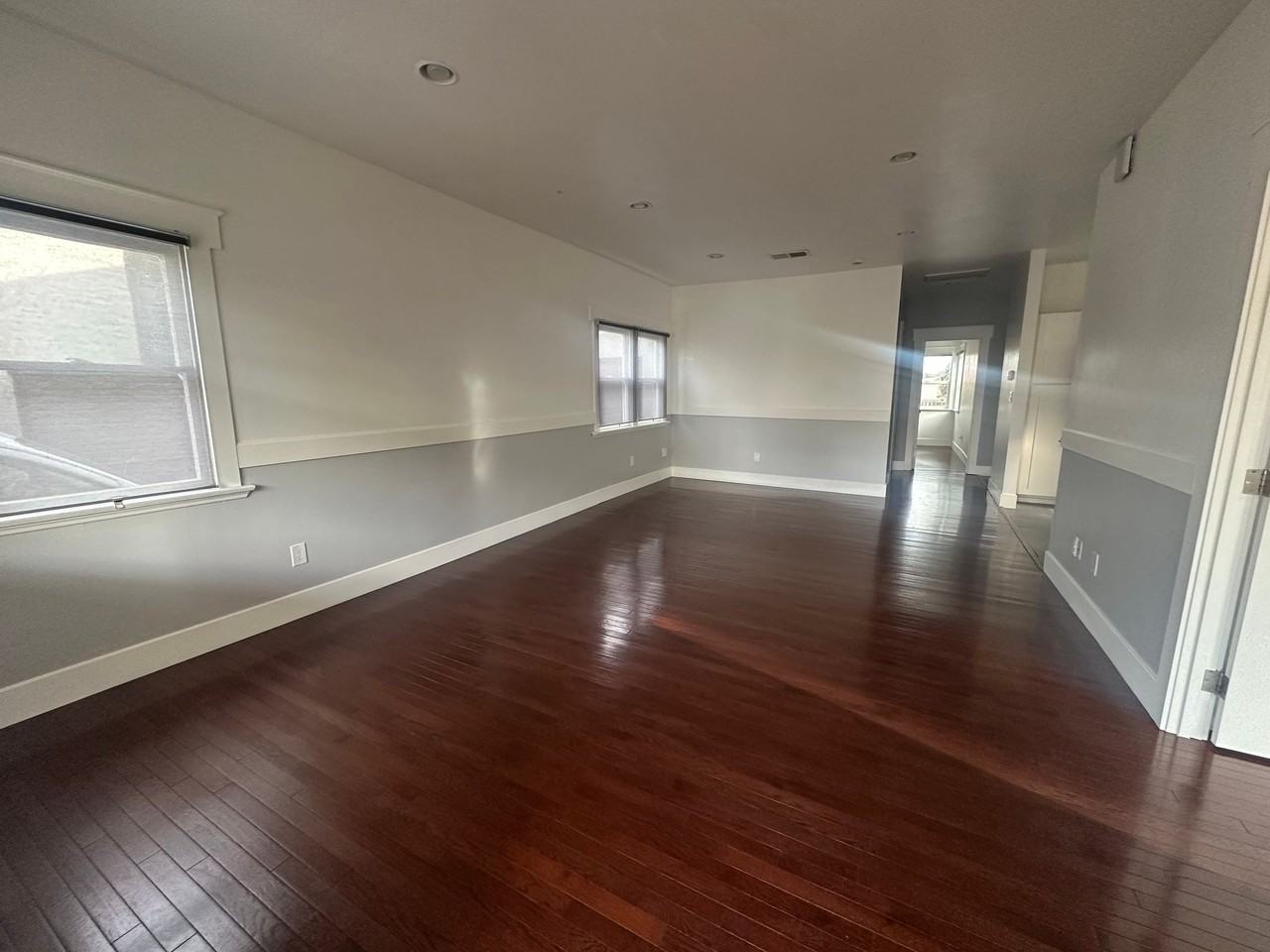 2331 University Ave - Photo 4 of 15