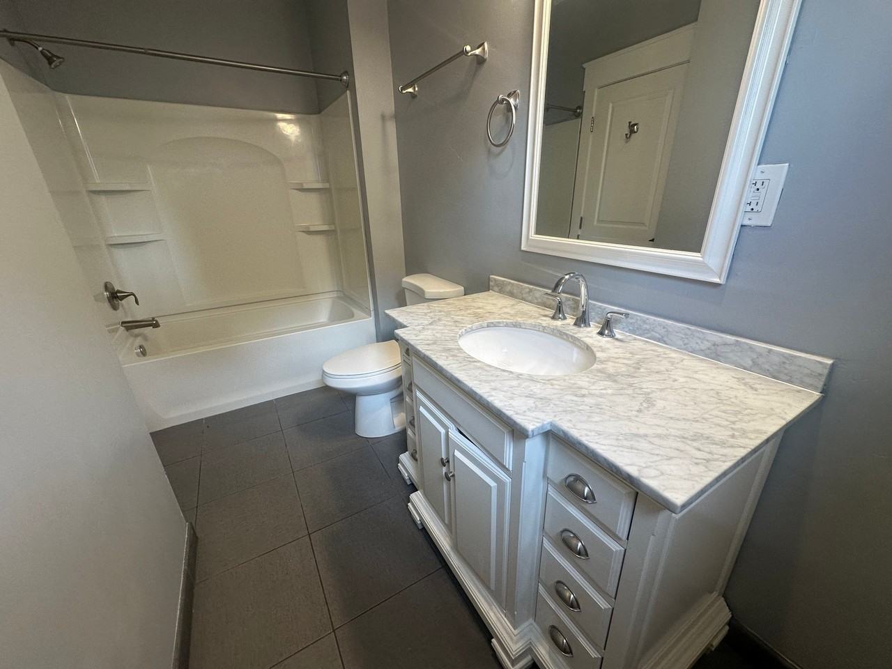 2331 University Ave - Photo 7 of 15