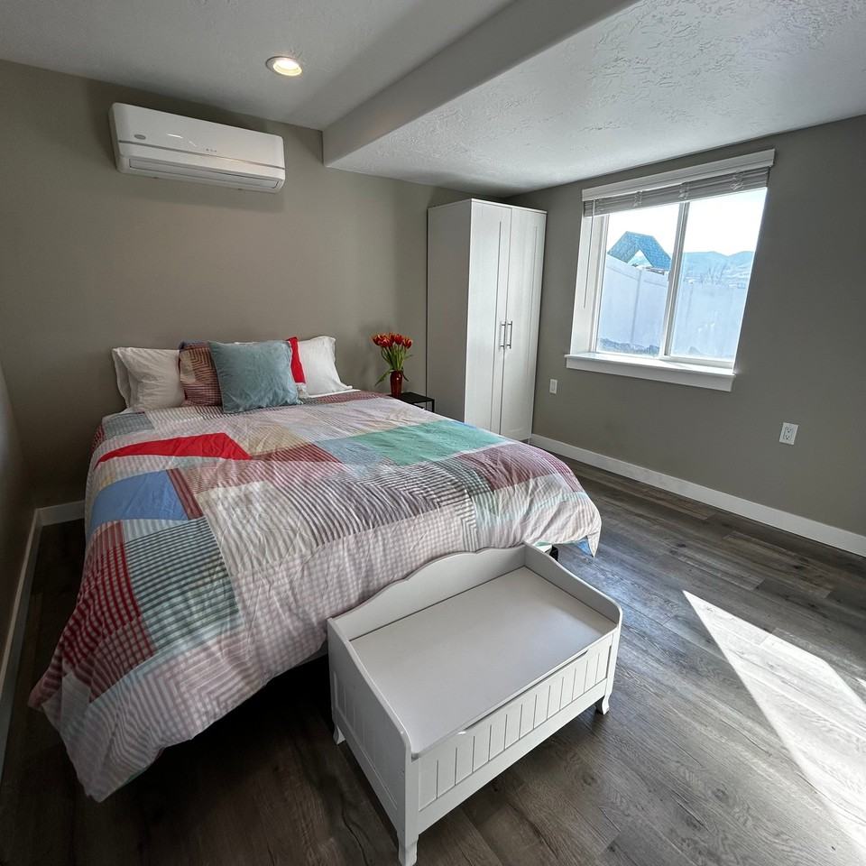 15248 S Revolutionary Way - Photo 7 of 12