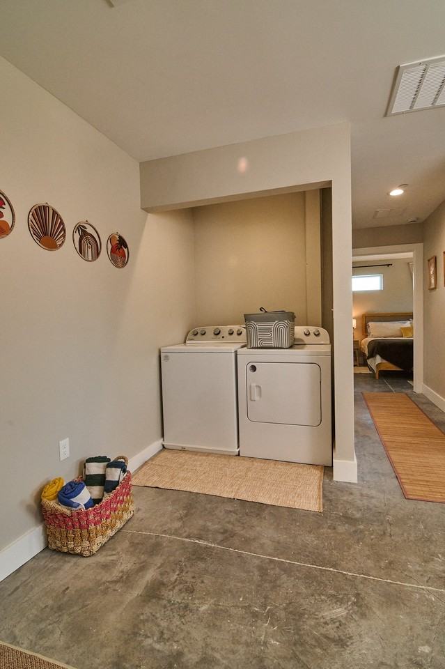 100 Rio Del Mar St - Photo 5 of 12