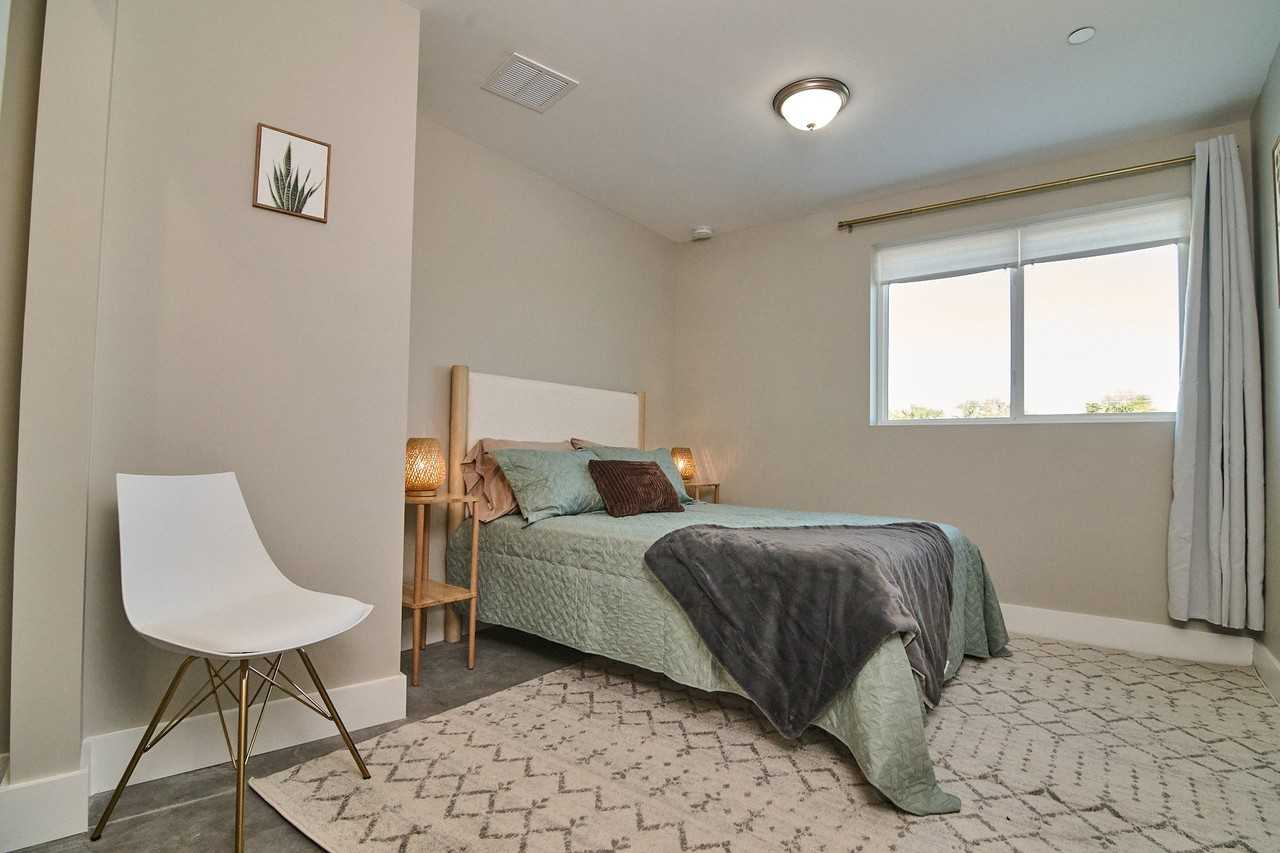 100 Rio Del Mar St - Photo 6 of 12