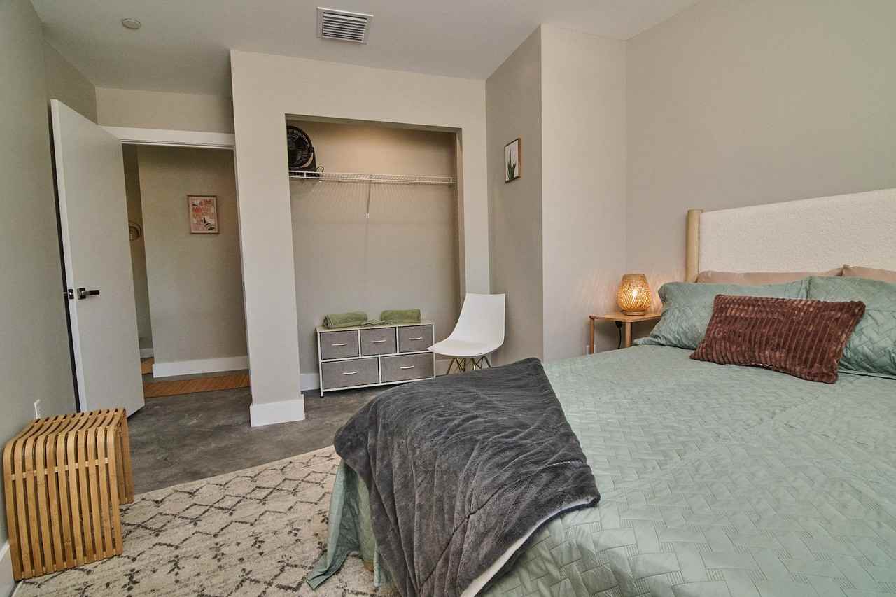 100 Rio Del Mar St - Photo 7 of 12