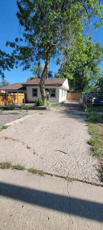 740 E Rio Grande St #742 - Photo 2 of 11