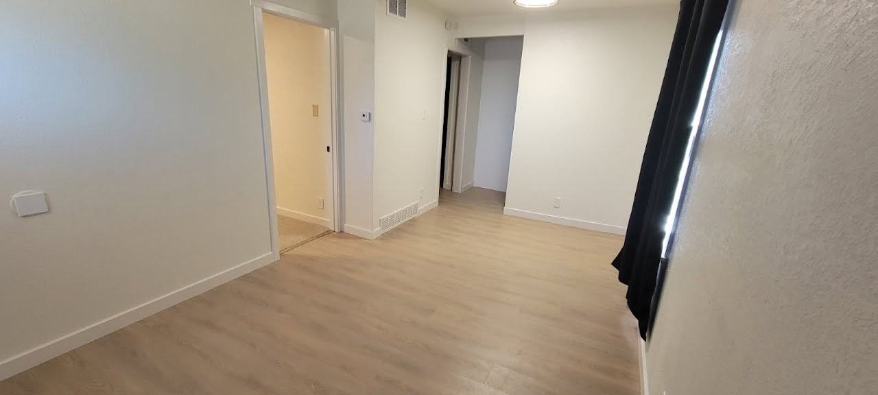 740 E Rio Grande St #742 - Photo 3 of 11