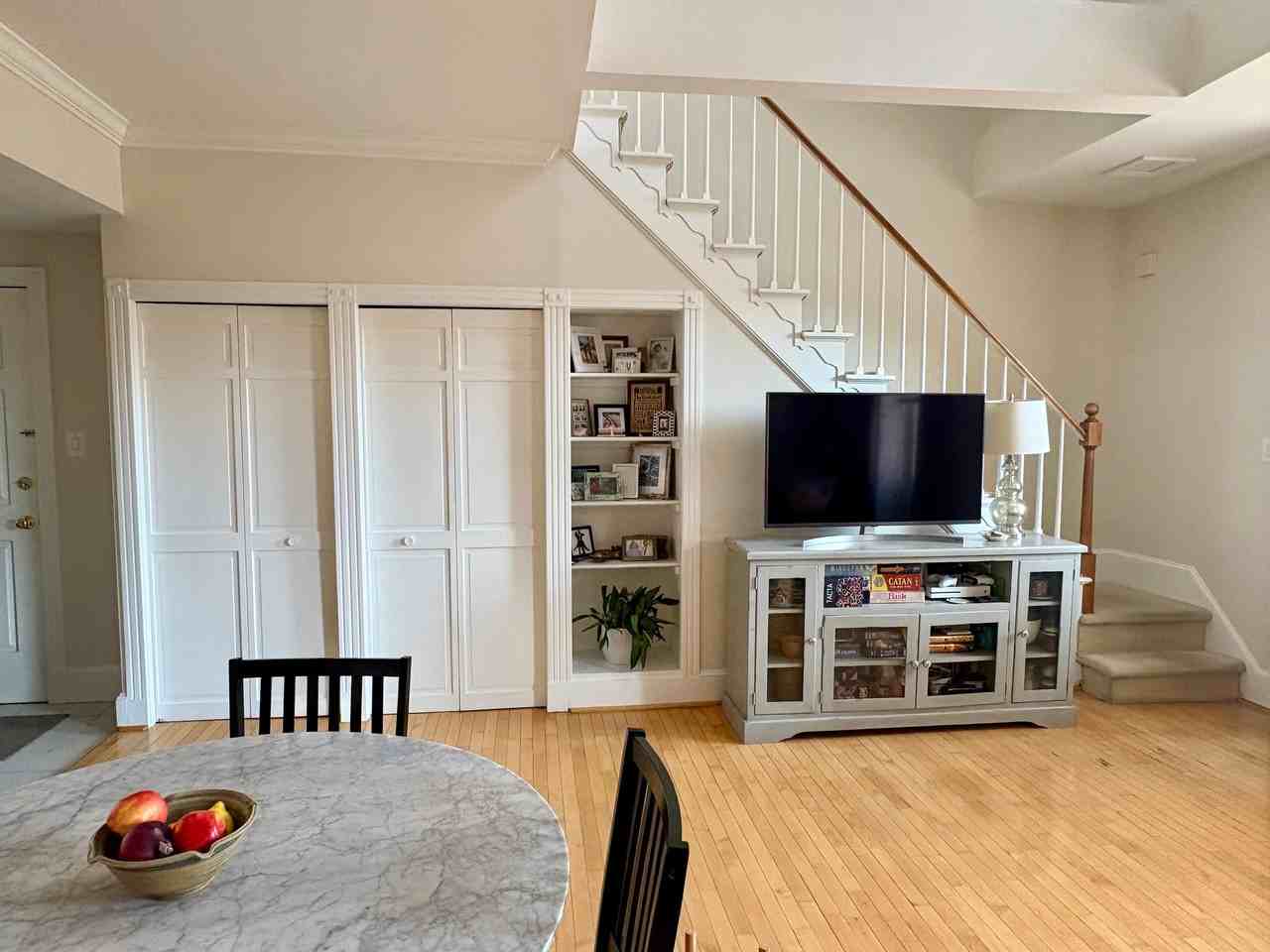 918 Spruce St #8 - Photo 6 of 21