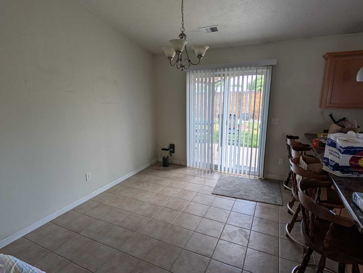 3164 1/2 Glendam Dr - Photo 3 of 19