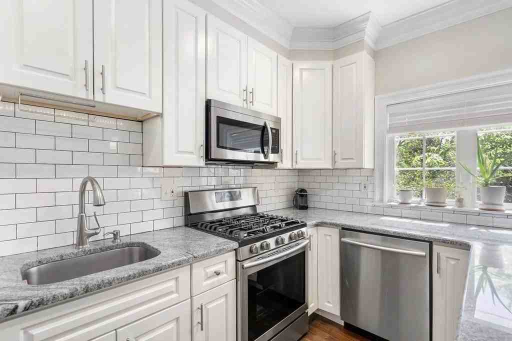 3 Monmouth St - Photo 5 of 17