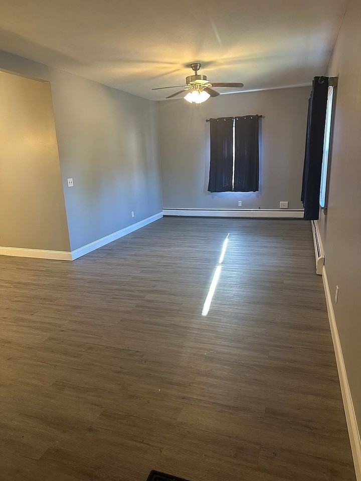 207 Church St - Photo 5 of 13