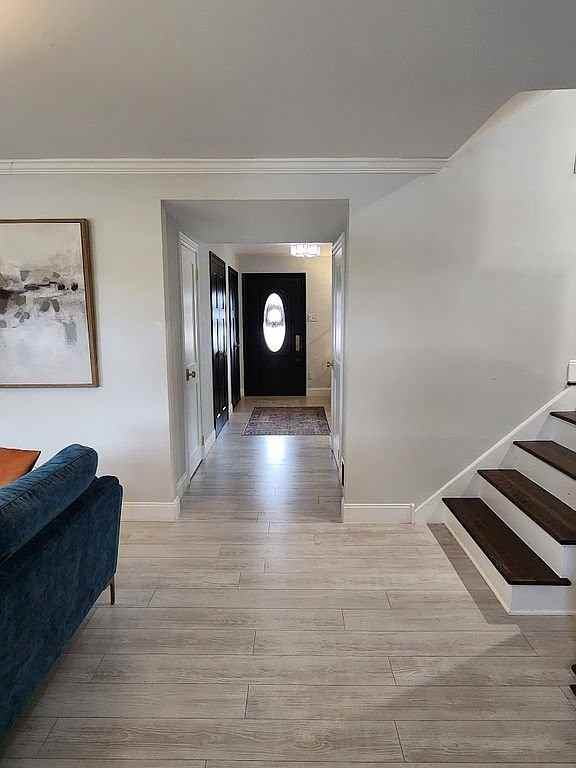 22 Gatehouse Ln - Photo 3 of 18