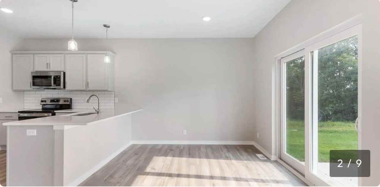 7923 N 93rd St - Photo 3 of 8