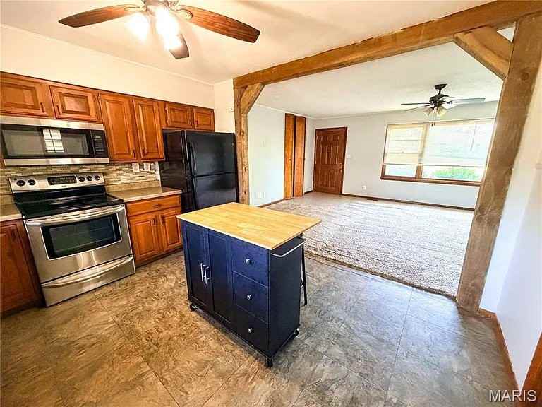827 W Johnson St - Photo 6 of 16