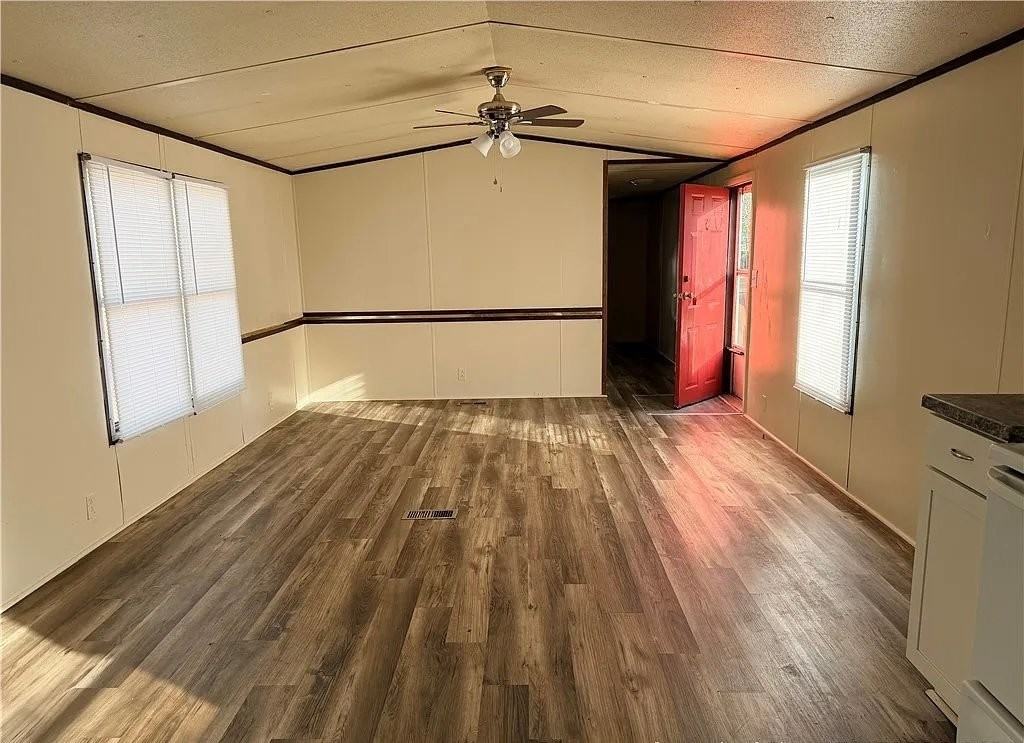 804 Vagabond Dr - Photo 7 of 20