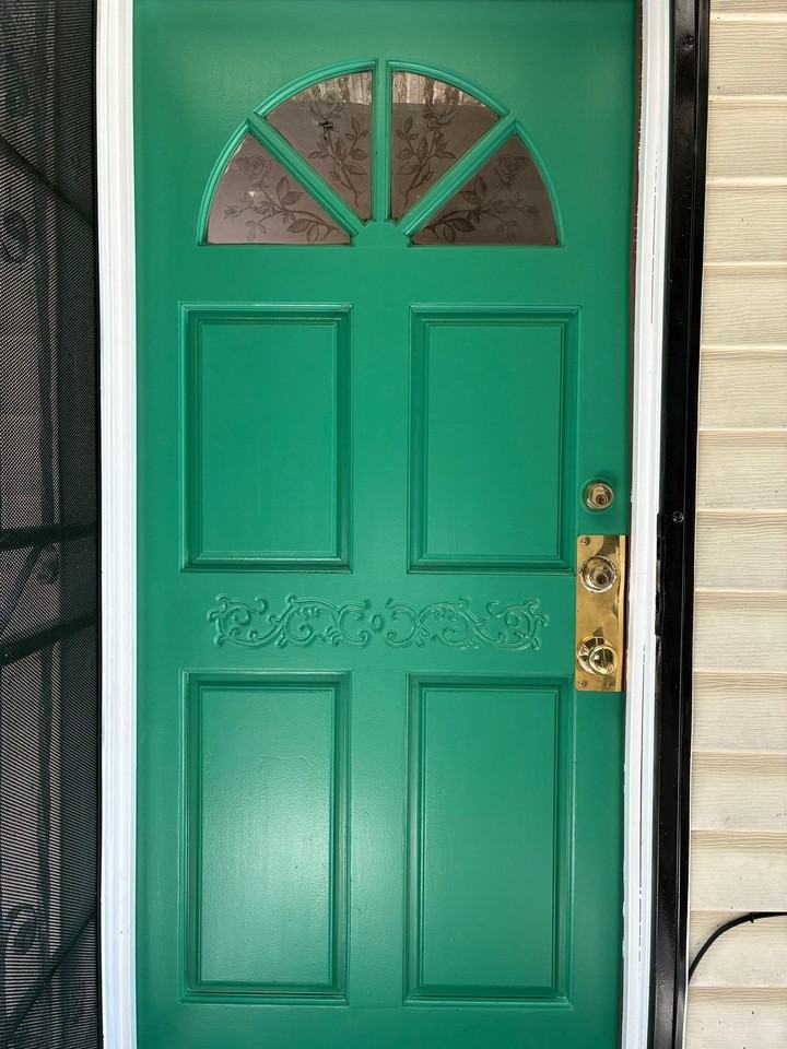 1823 S Lane St - Photo 4 of 14