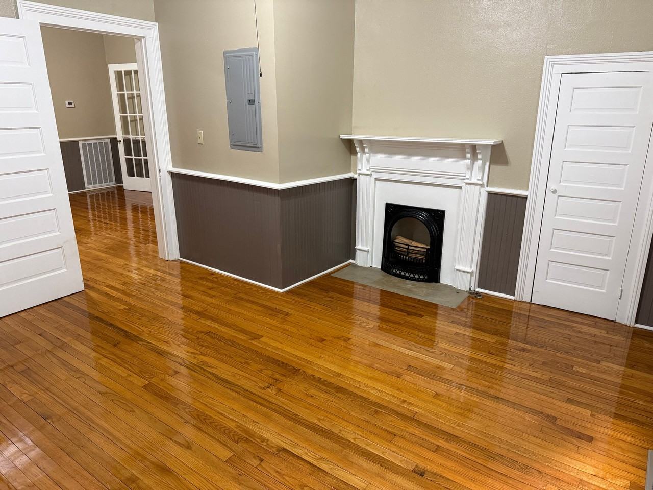 8177 Eisenhower Pkwy - Photo 4 of 12