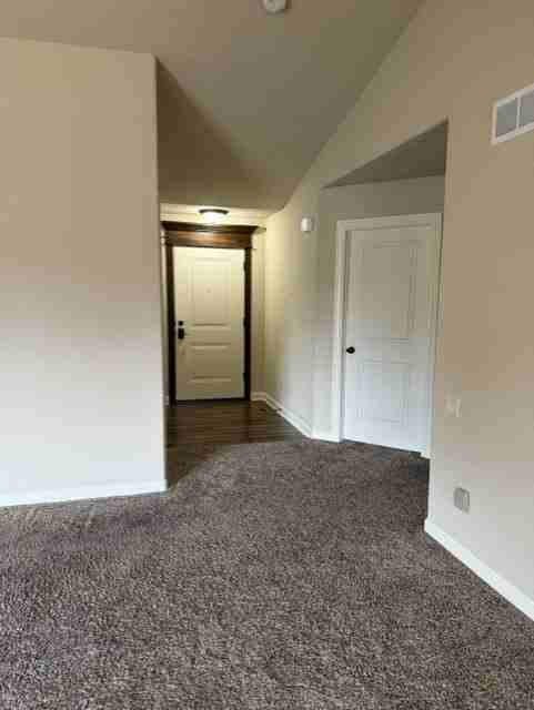 211 Ne 19th Ct - Photo 6 of 20