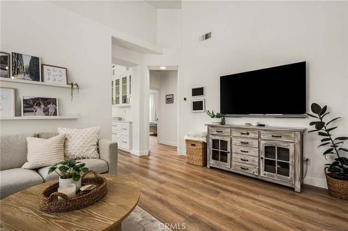 927 S Firefly Dr - Photo 5 of 15