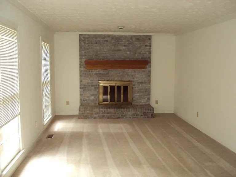 1482 Janice Ct Sw - Photo 3 of 10