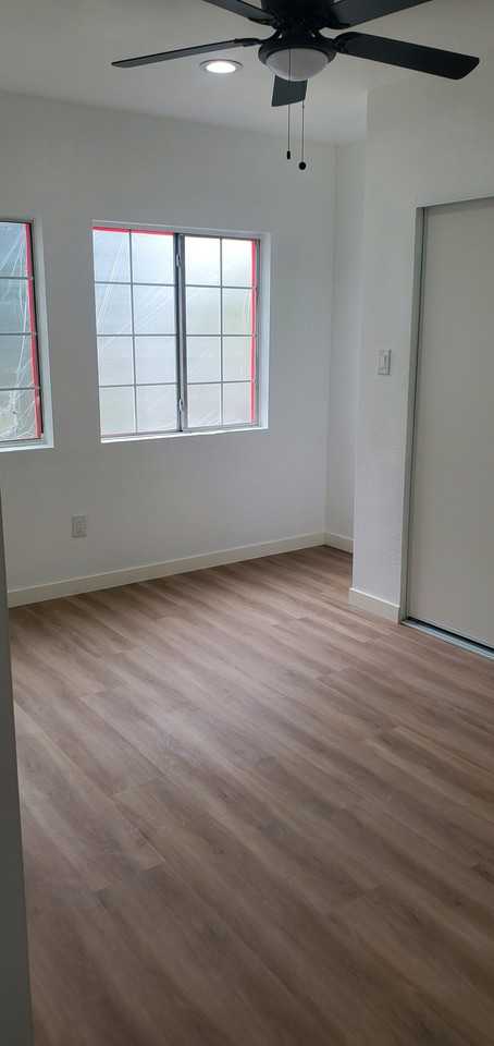 11745 4th Ave - Photo 7 of 7